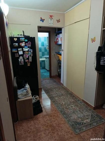 Apartament 2 camere , decomandat , zona Dacia - 3