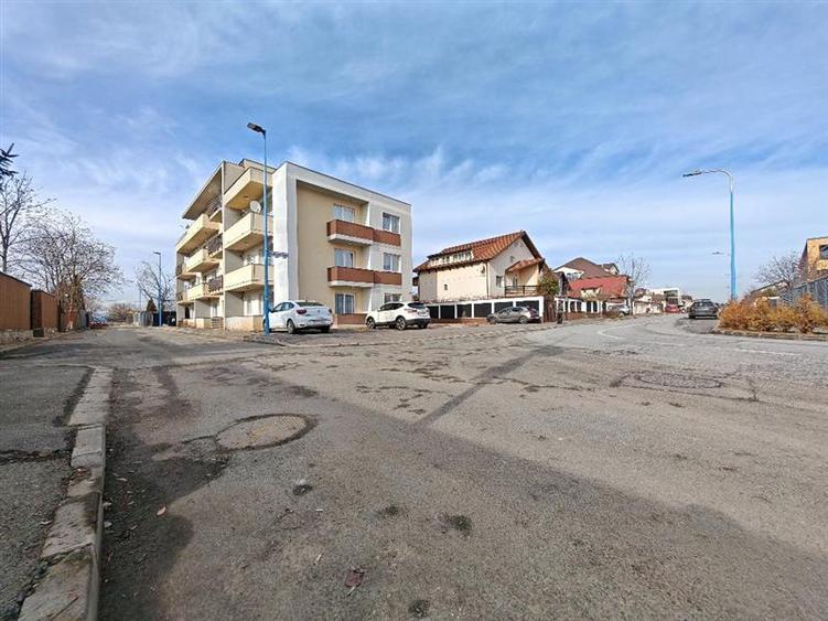 Inchiriem Garsoniera, Mobilata, Decomandata, Tractorul - 12