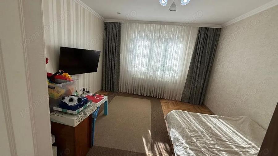 Garoniera de inchiriat in Vitan - 4