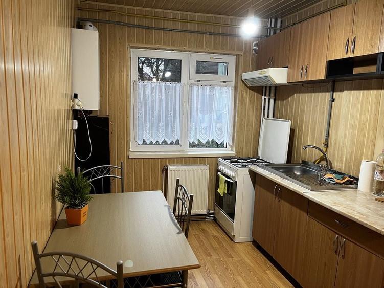 Apartament de inchiriat - 1