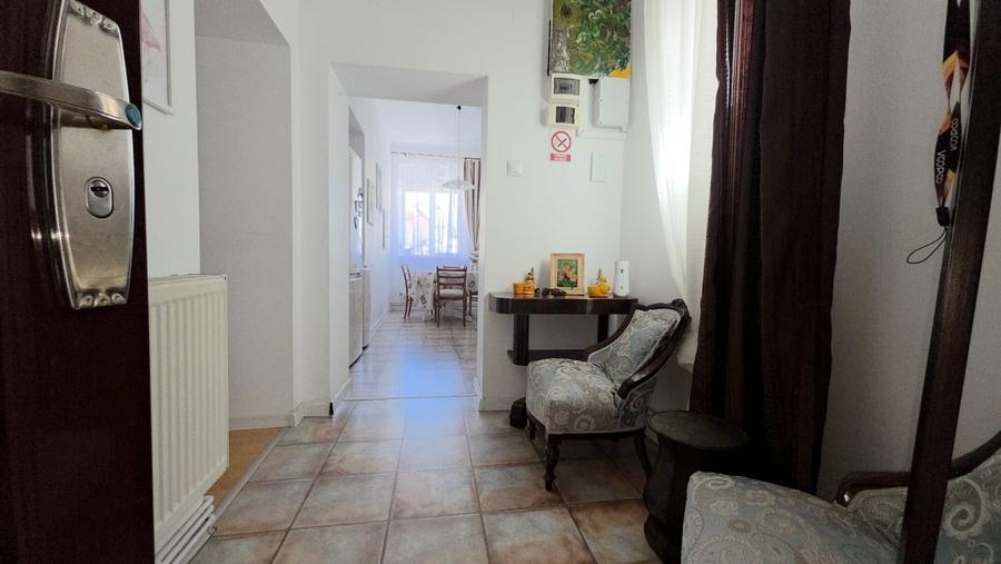 Apartament cu doua camere 50mp, Str. De Mijloc, Centrul Vechi - 3
