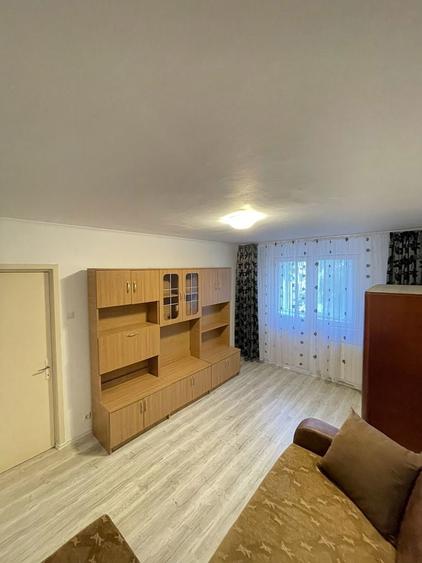 Apartament de inchiriat - 4
