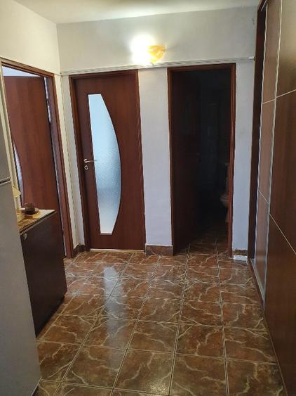 Ap. 3 camere , posibilitate in rate timp de 1 an ( acte notariat), Piata 1 Mai  - 9