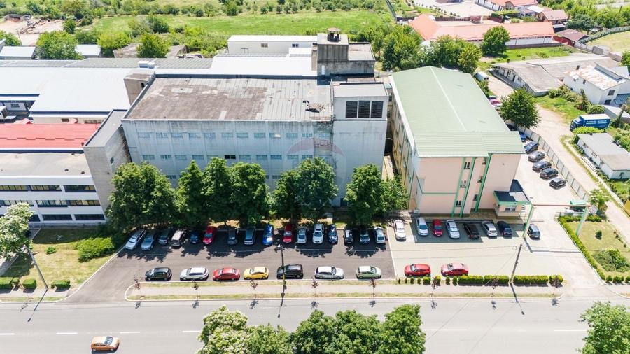 Spațiu Industrial de Vânzare/Inchiriere, Huși -  Zona Industrială E581 - 1