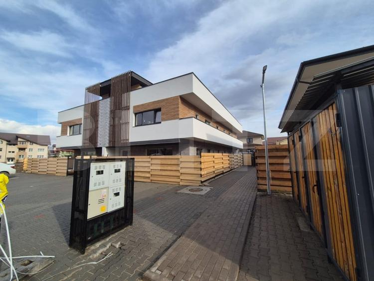 Case cuplate cu 4 camere, 150 mp, terasa circulabila 75 mp, la 10 minute de Vivo - 2