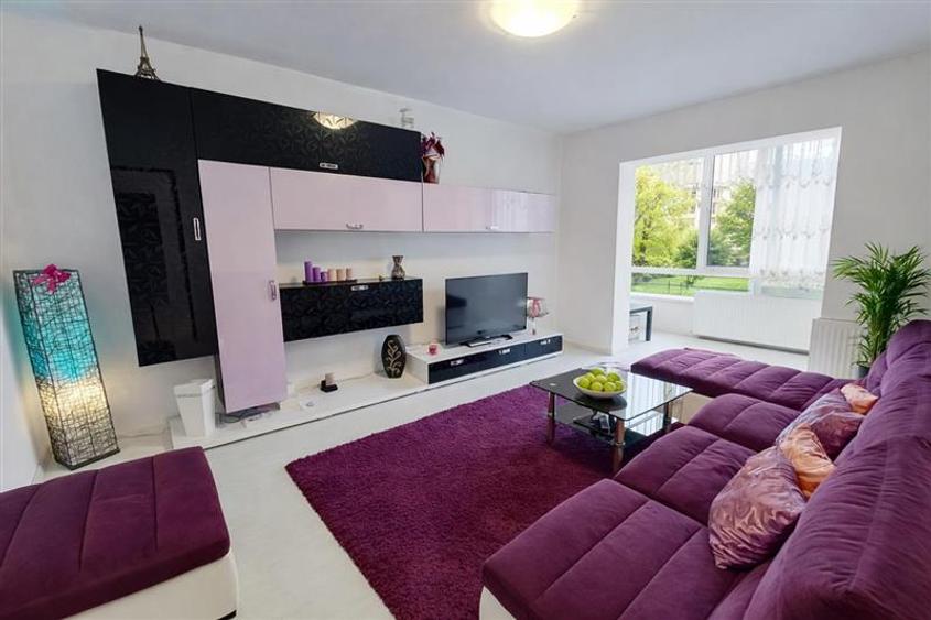 Apartament 3 camere, decomandat, cu 2 bai, etaj 1, Bartolomeu, Brasov - 1