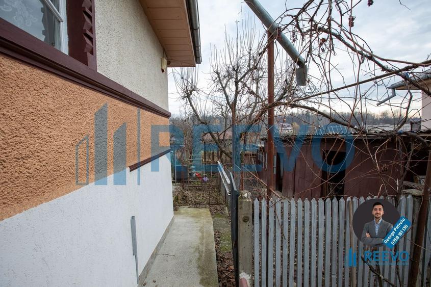 Casă de vânzare Buhuși, Str. Orbic - 25