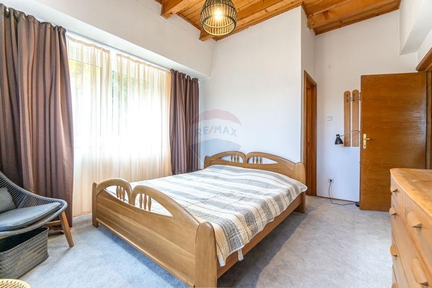 Oferta! Pensiune cu 7 camere de vanzare/ Poiana Marului - 16