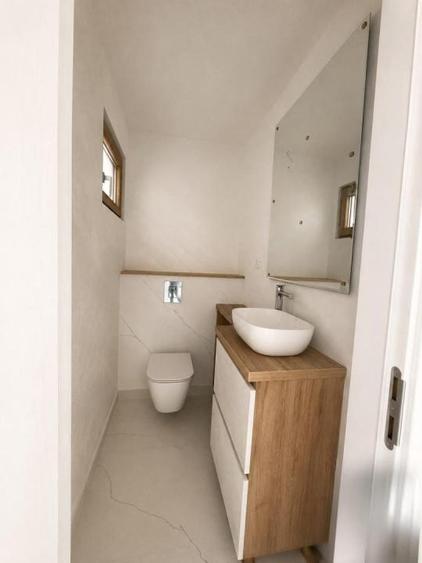 Apartament cu 3 camere în Titan
