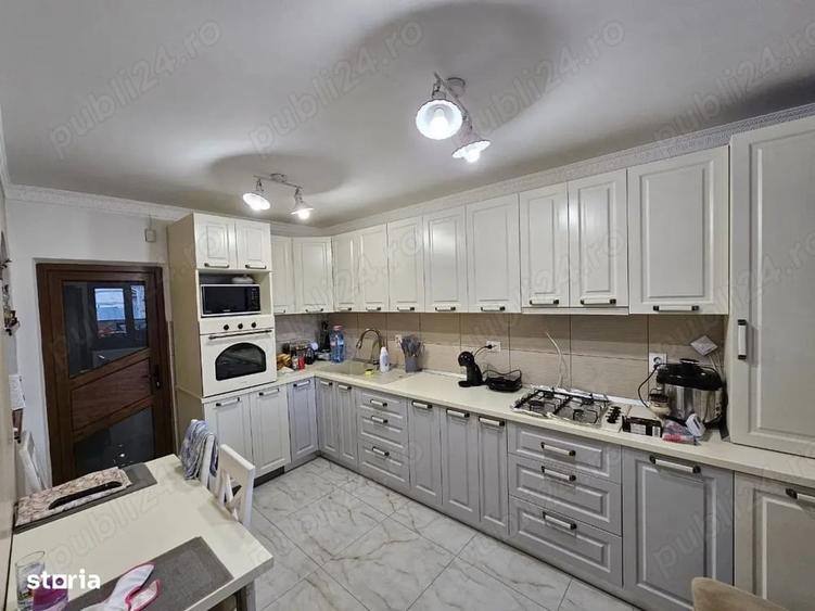 Casă cu Teren 1000 Mp în Horia