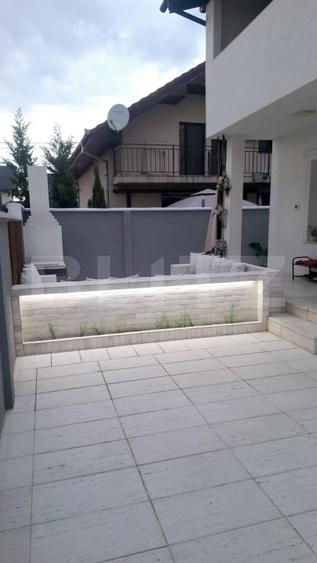 Casă individuală cu 4 camere cu Canalizare în Calea Clujului