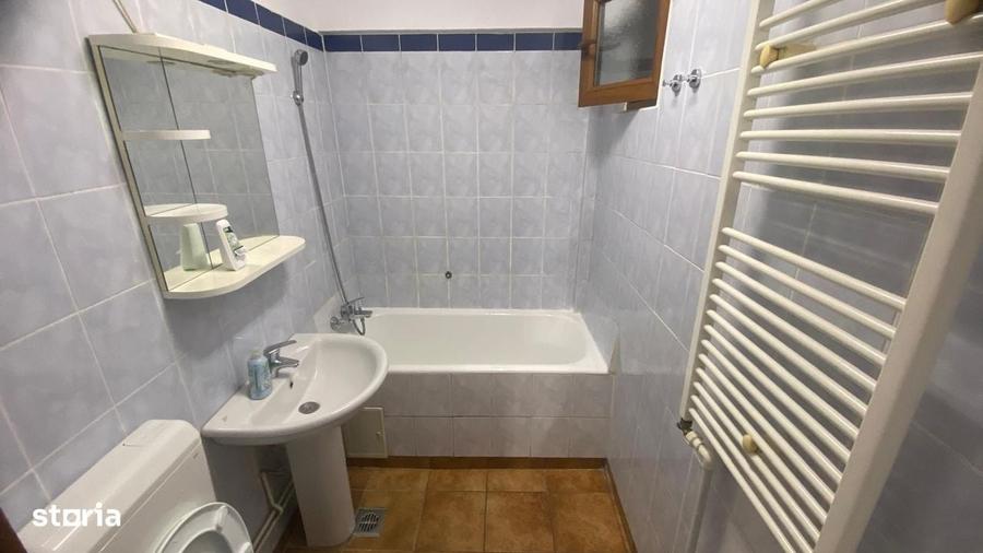 Garsonieră decomandată în Tineretului