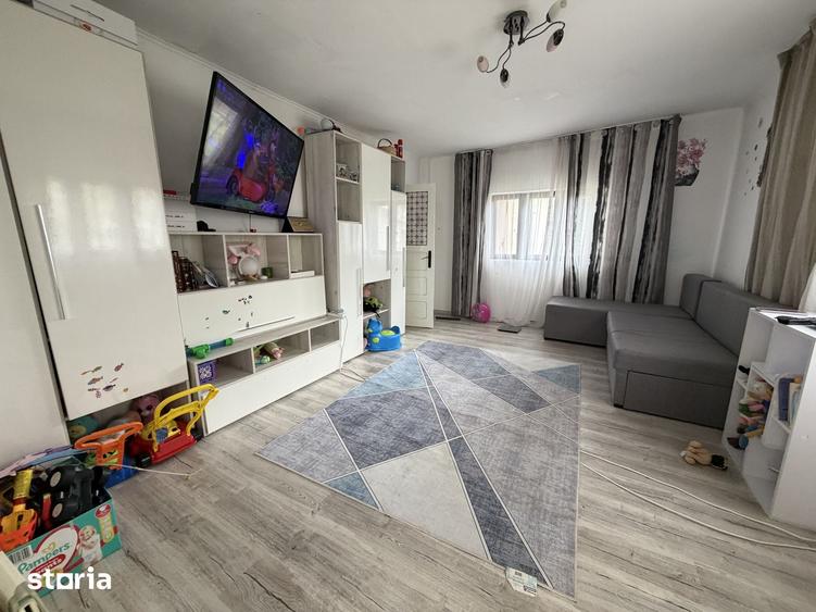 Casă cu 3 camere cu Teren 1320 Mp în Stâlpeni