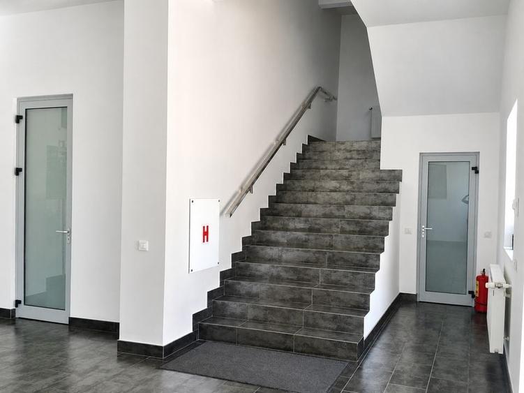 Birou, de 8,706 mp, în 13 Septembrie