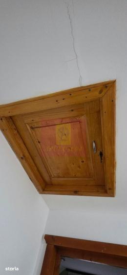 Casă cu 5 camere cu Teren 993 Mp în Adunați