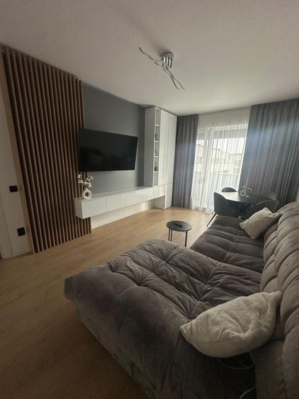 Apartament cu 2 camere decomandat în Străulești