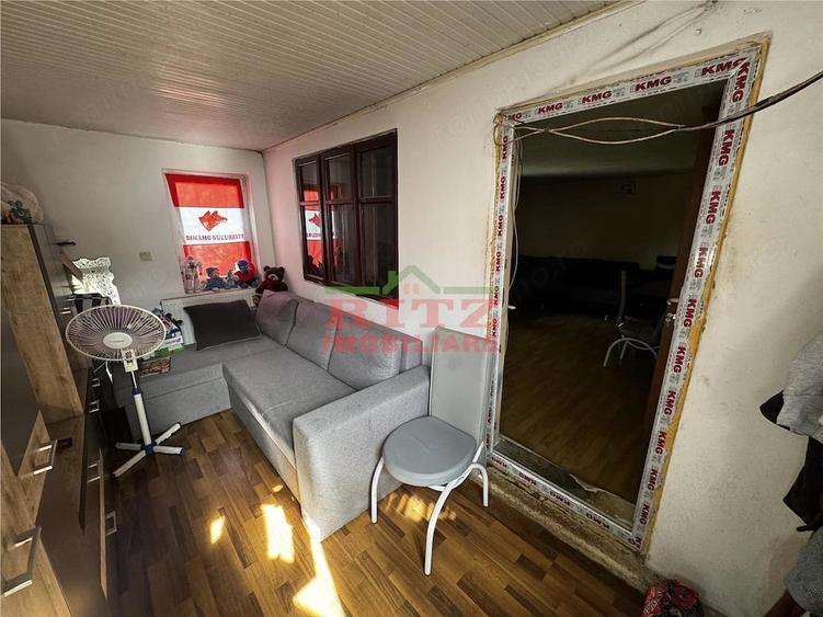 Casă cu 5 camere cu Teren 628 Mp în Orașul de Jos