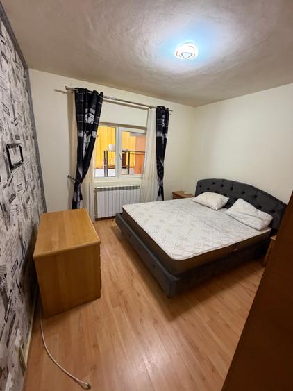 Apartament cu 2 camere decomandat, mobilat în Central
