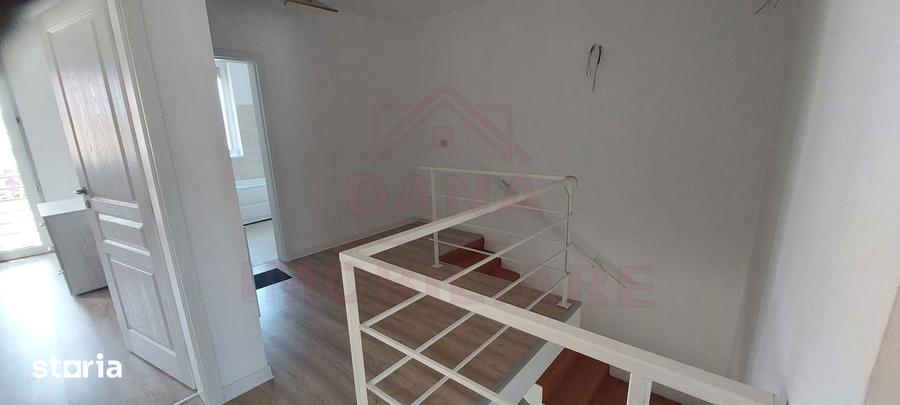 Casă cu 5 camere cu Canalizare în Central