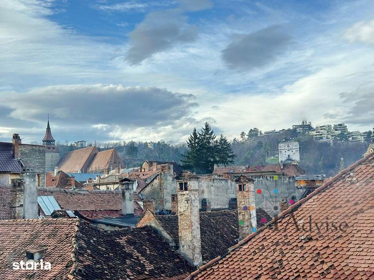 Apartament cu 6 camere în Centrul Istoric