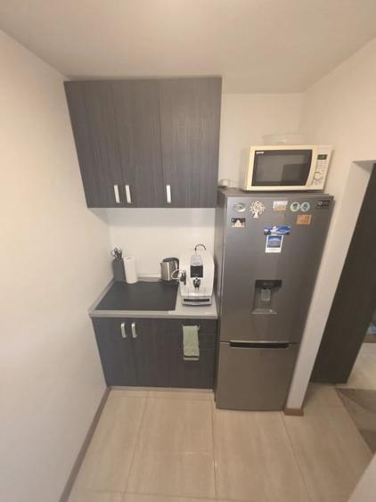Apartament cu 2 camere semidecomandat, mobilat în Brezoianu