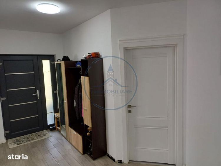 Casă cu 3 camere cu Teren 940 Mp în Unirea