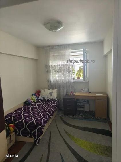 Apartament cu 3 camere decomandat în Pantelimon