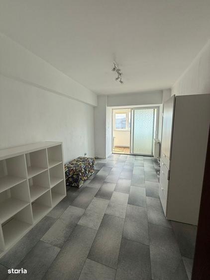 Apartament cu 3 camere în Victoriei