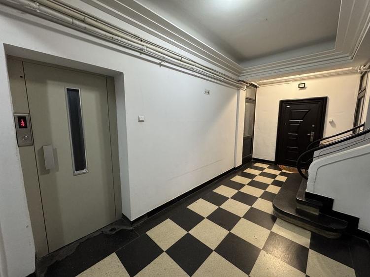 Apartament cu 2 camere decomandat în Brezoianu