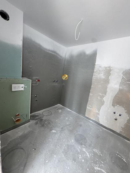 Apartament cu 4 camere în Otopeni