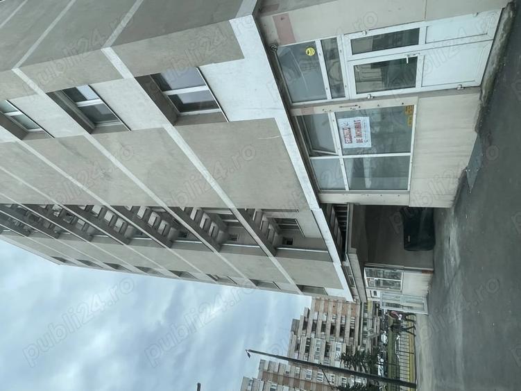 Spațiu comercial, de 55 mp, în Centru Civic