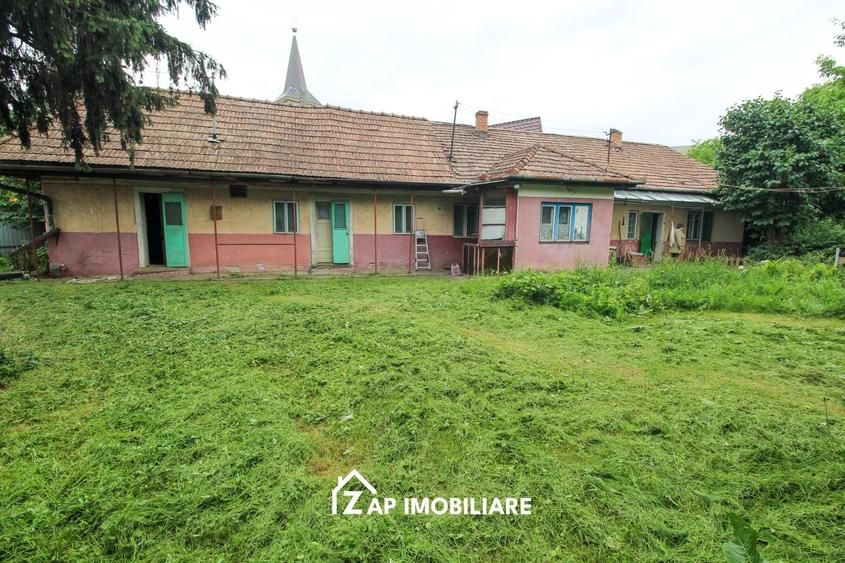 Unirii - Zona Darina - Casa 4 camere - Teren 691 mp cu deschidere 26 m - 3