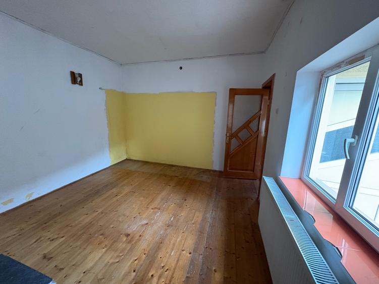 Casa de vânzare - Constanta - 6 CAMERE-147 mp. totali ( fără curtea interioară) - 21