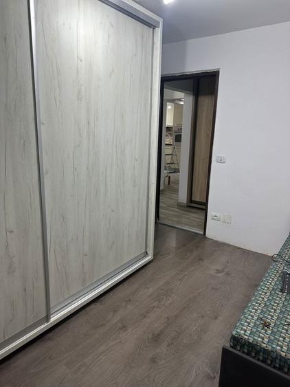 Inchiriez apartament - 4