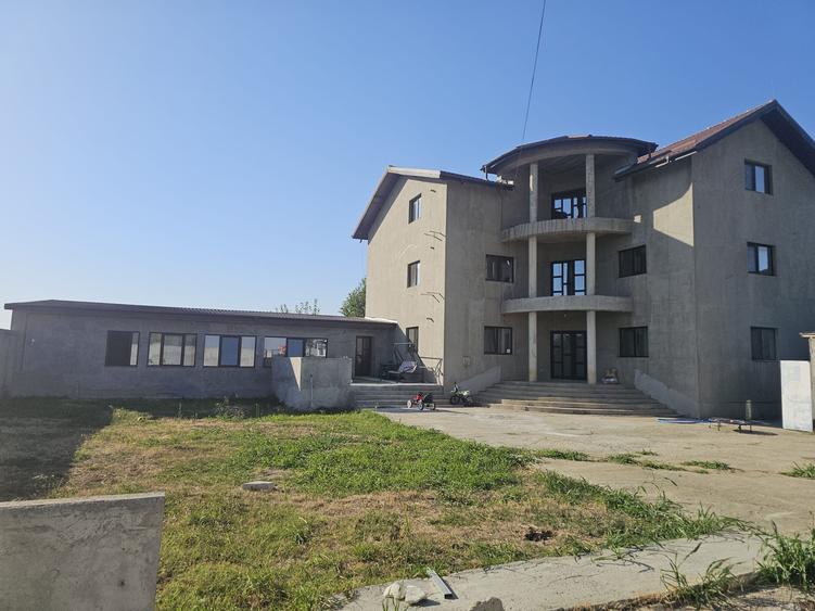 Casa 12 Cam | 477 mp Utili | Teren 1200 mp | Locuit/Azil/Gradinita | Comision 0 - 55