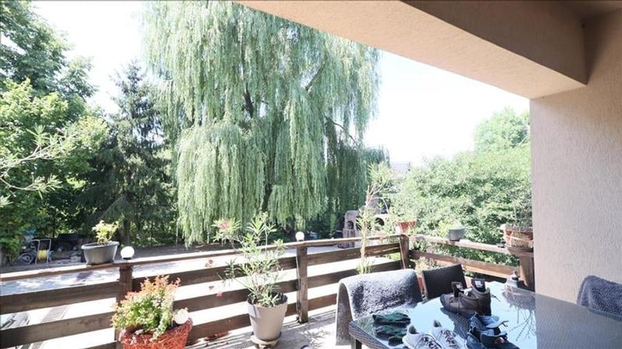 Vila individuala in Barnova 3 camere, 1000 mp teren, curte superba amenajata, ga - 10