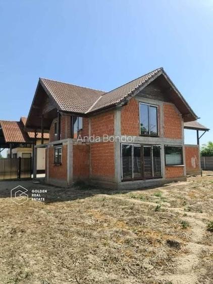 Casa la rosu P+M, 116 mp utili + 422 mp teren, Sânmihaiu Român