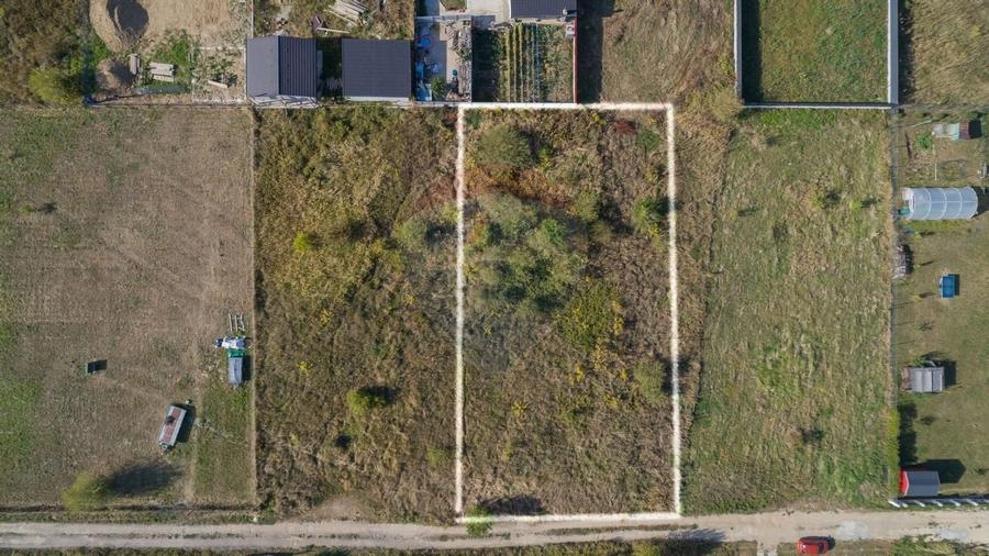 Teren de vânzare 1,000mp Cristian  - intravilan - 3