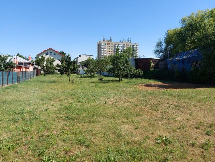 O proprietate imobiliara deosebita, formata din casa si mult teren! - 6