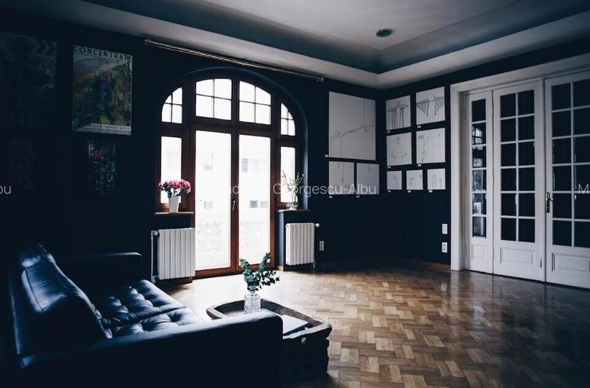 Unirii - Mitropolie vila D+P+1+M 500 mp utili