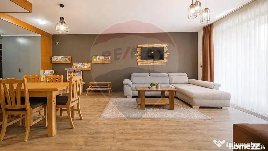 Apartament cu 3 camere decomandat în Central