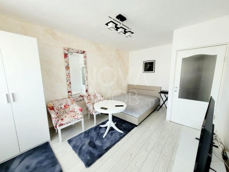 De inchiriat garsoniera - Zona Strand - 2