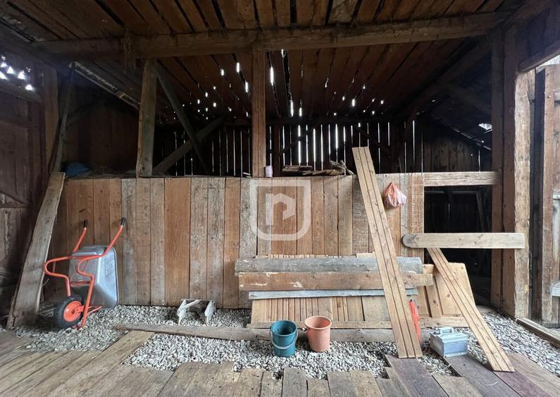 De vanzare casa, atelier fierarie, 4 anexe - 2507 mp in M... - 2