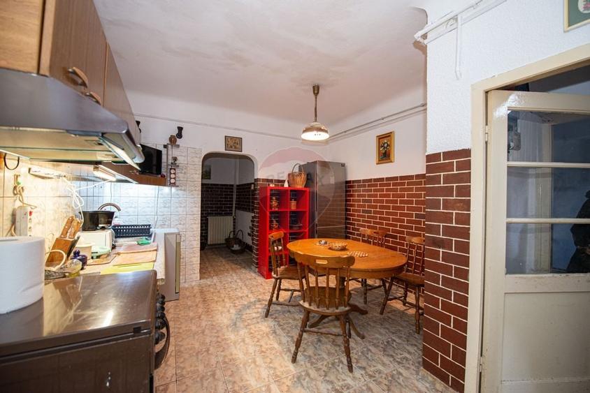 Casa-Vila pentru inchiriere  în zona Muncii-Decebal - 22