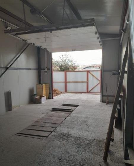 Teren+ Hala, zona Radu Negru- Buzaului , Suprafata - 256 mp - 1