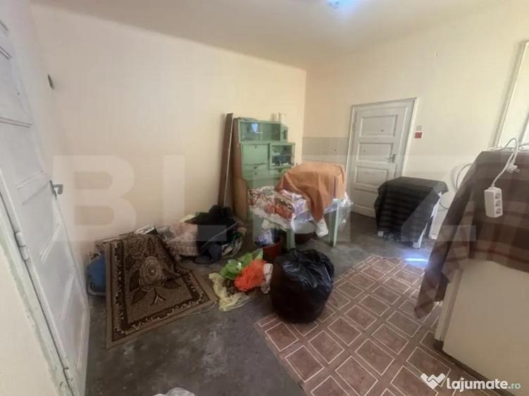 Casa de locuit, 252 mp cu 842 mp teren, zona Titulescu - 1