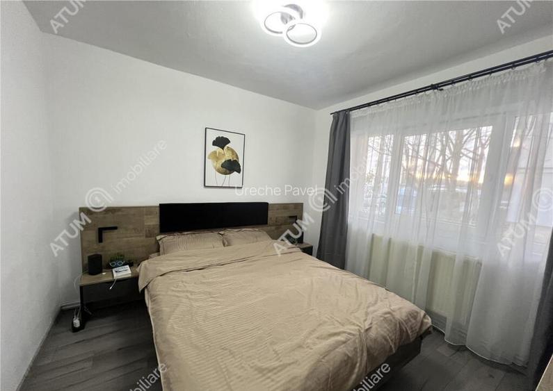 Apartament cu 3 camere decomandate si pivnita zona Valea Aur