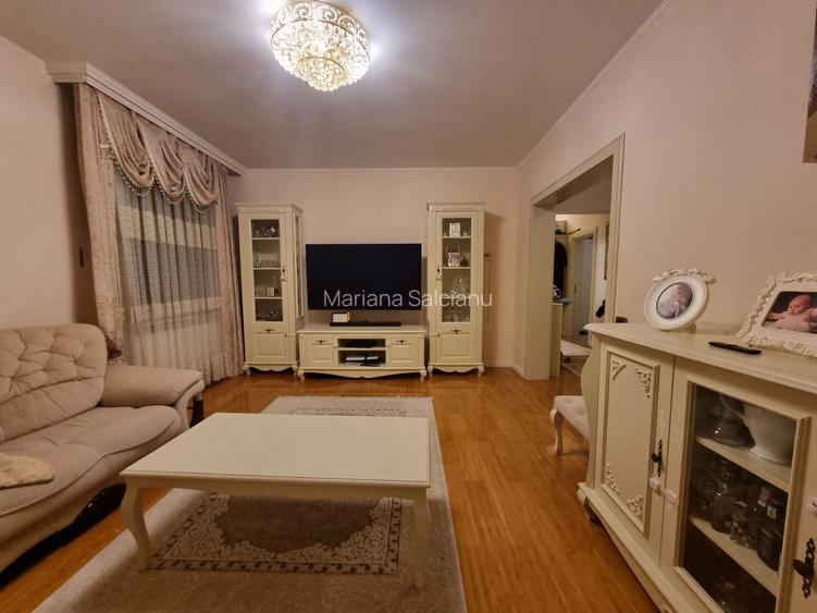 Apartament de 3 camere de vanzare Faleza nord
