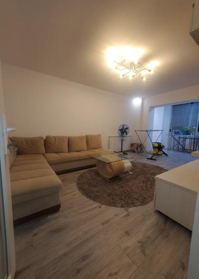 Apartament 3 camere,mobilat ,utilat  de vanzare ,Faleza Nord,,Uniri 165000 euro - 2