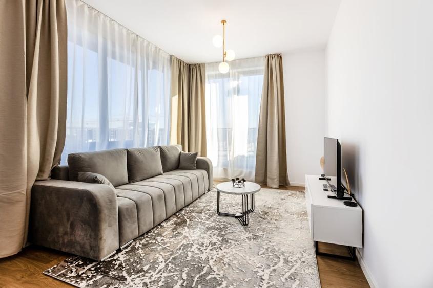 Apartament cu 3 camere decomandat, mobilat în Pipera